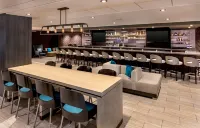 DoubleTree by Hilton Hotel Columbia - bar