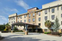 Fairfield Inn & Suites Gainesville - parking