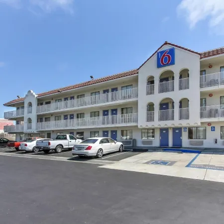 Motel 6 Watsonville, CA - Monterey Area
