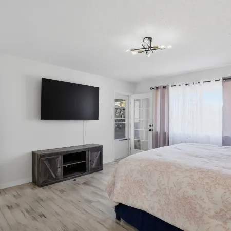 Savor Desert Sunsets With Fireplace In El Paso 3 Bedroom Home