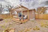 Yard, Deck, Grill! Desert Hideaway By Jemez Canyon - Apartments