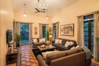 Galeria  Portuguese style 4bhk Pvt Pool - 4-Star
