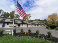 Econo Lodge Lee - Great Barrington - 2-Star