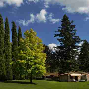 Borgo San Luigi Hotel Exterior