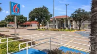 Motel 6 Addison, TX - Dallas