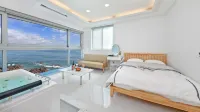 Pohang CN242 Pension Hotel dekat Hometown Cha Cha Cha (Filming Location)