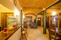 Hotel Corte Vecchia Hotels in Mirandola
