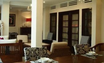 Ciwulan 36 Guest House