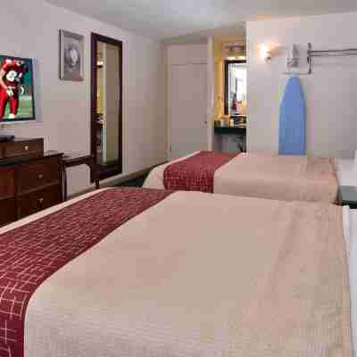 Red Roof Inn Arcata Rooms