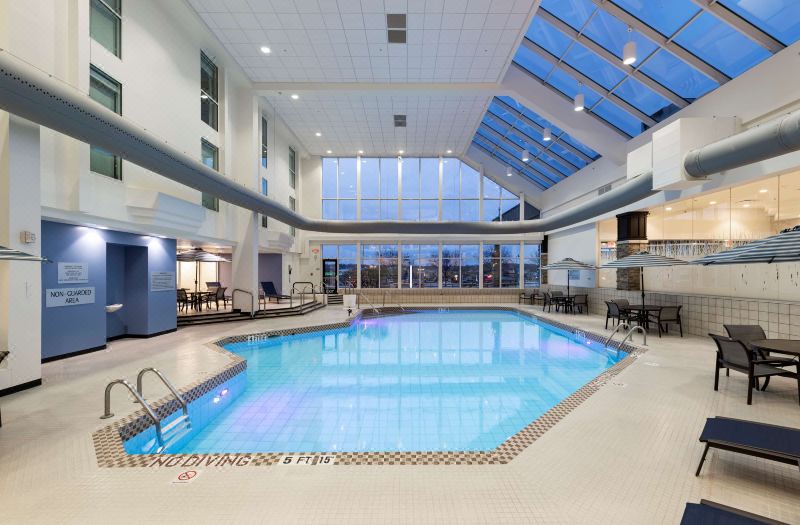 Doubletree by Hilton East Madison East photo 4