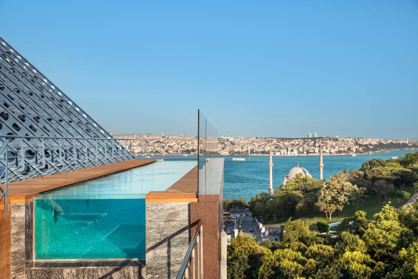 The Ritz-Carlton, Istanbul (The Ritz-Carlton, Istanbul at The Bosphorus)