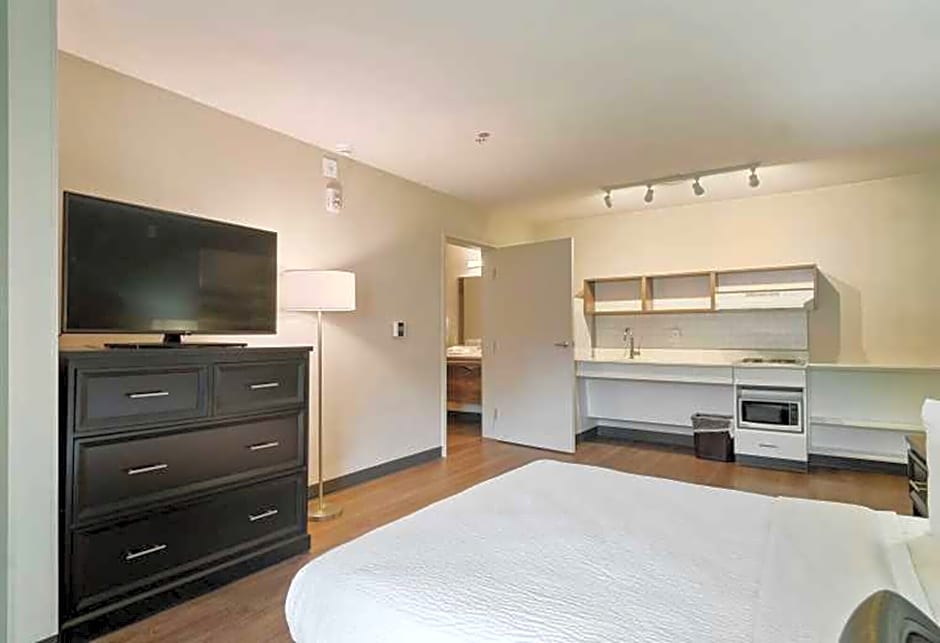 Extended Stay America Suites San Francisco San Mateo SFO