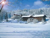 Feuriger Tatzlwurm Hotels near Wasserfall Bayrischzell