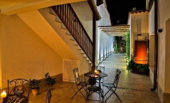 El Patio de Los Jazmines Boutique-House