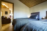 Laurel Lodge - 2 Bedroom Log Cabin - St Florence - Villas