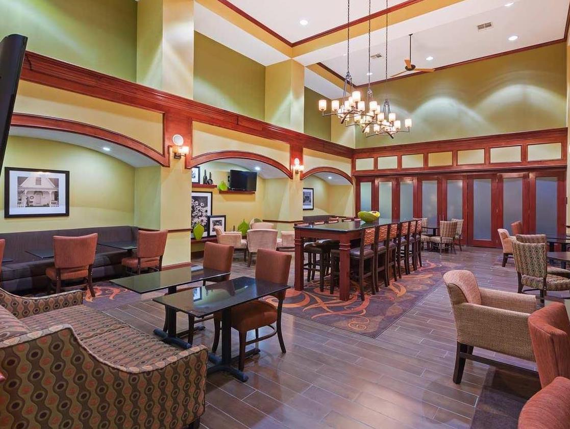 Hampton Inn and Suites Waxahachie