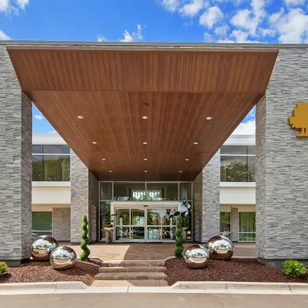 The Kingsley Bloomfield Hills - a DoubleTree by Hilton