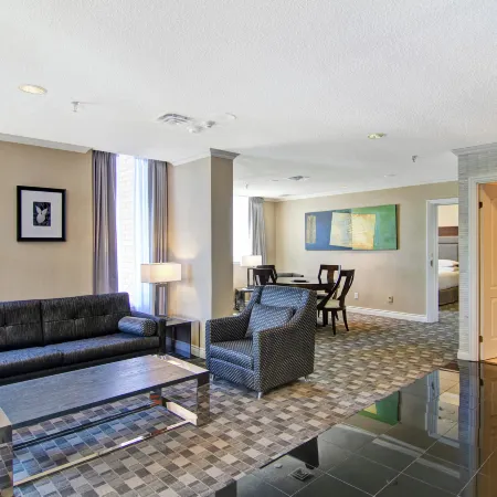 DoubleTree by Hilton Toronto Downtown