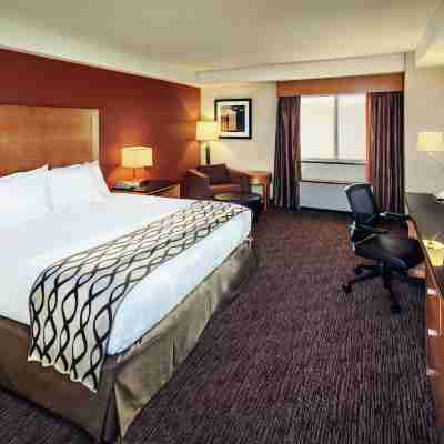 DoubleTree by Hilton San Francisco Airport Rooms