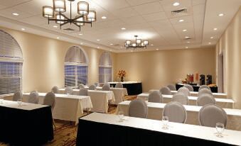 DoubleTree by Hilton Cape Cod - Hyannis