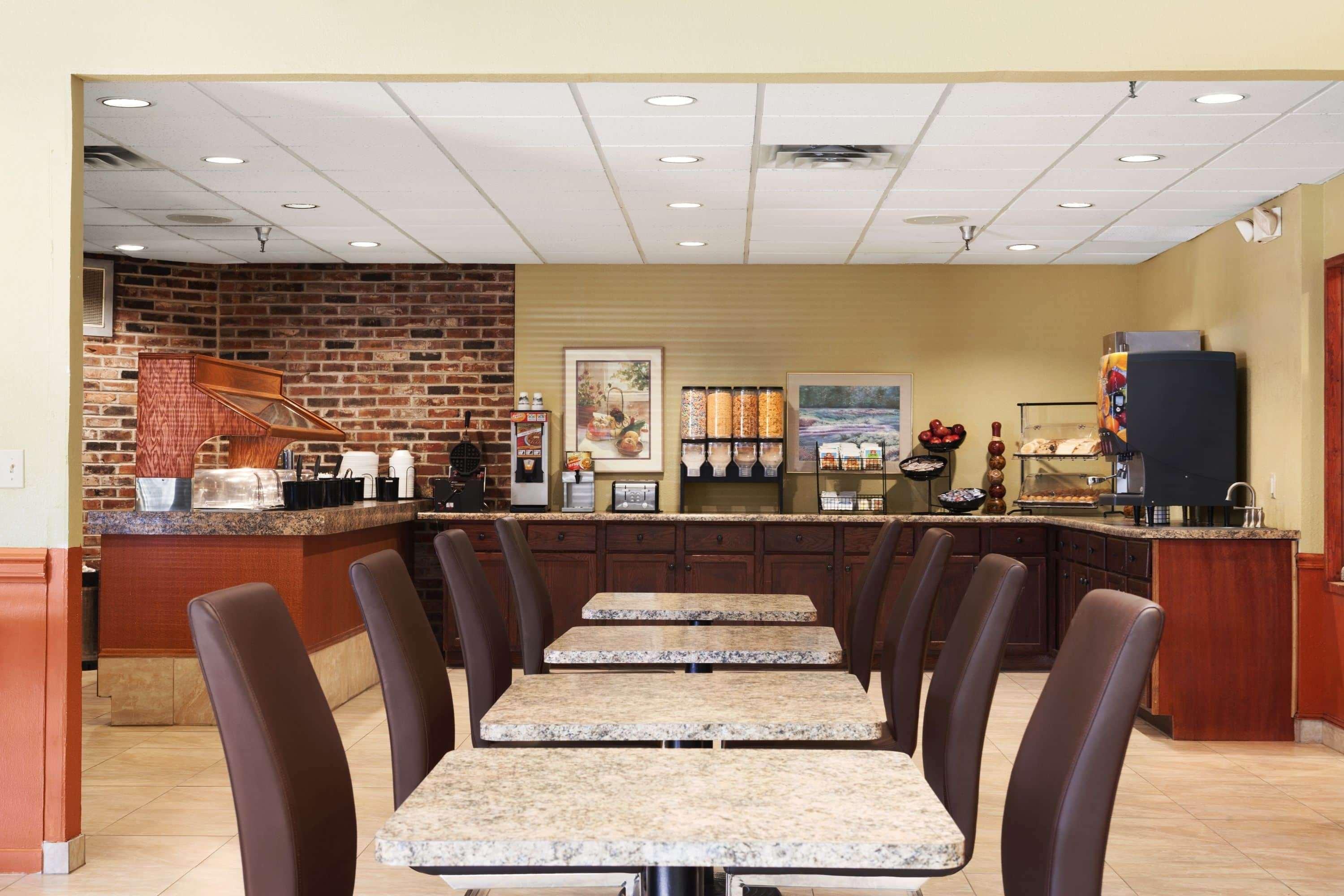 Ramada by Wyndham Sioux City