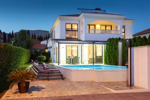 Luxury City Villa Trogir - Villaer