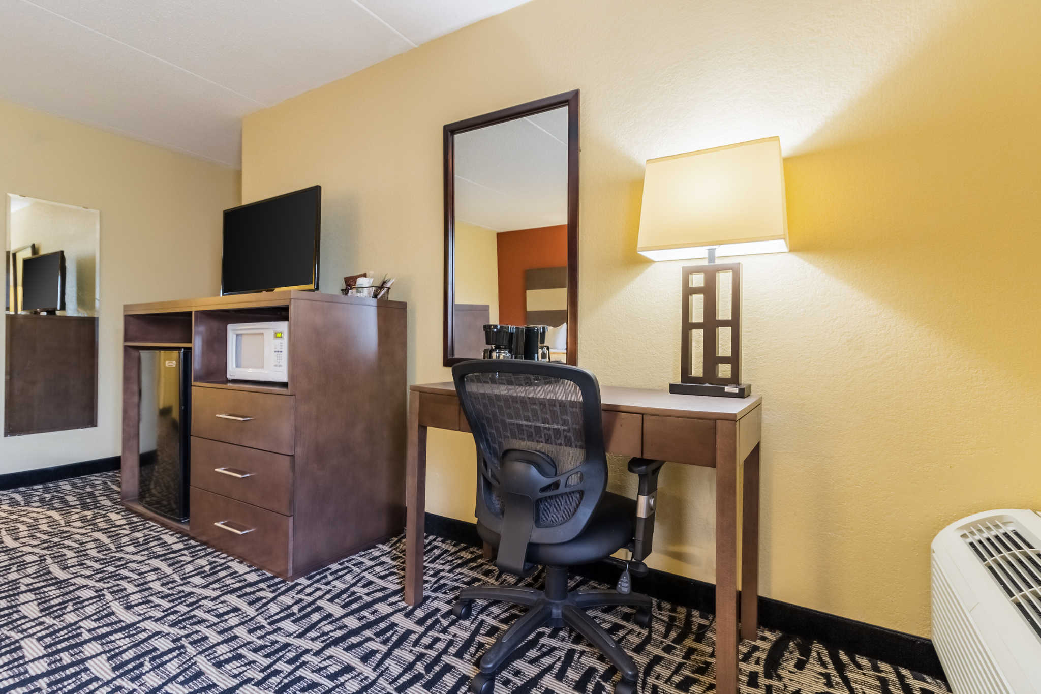 Quality Inn & Suites Mayo Clinic Area