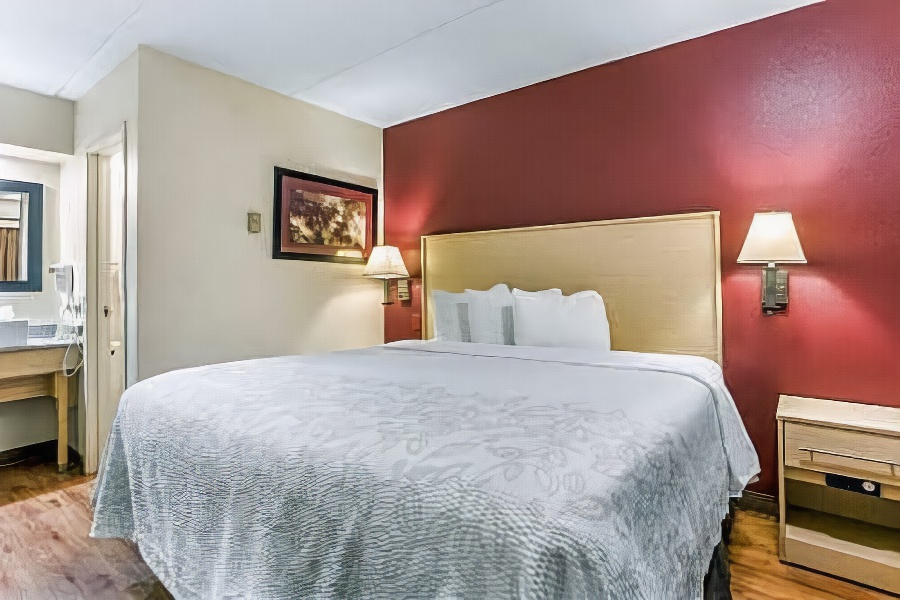 Red Roof Inn Plus+ Nashville North - Goodlettsville