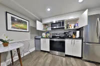 Awesome Studio with Great Amenities!