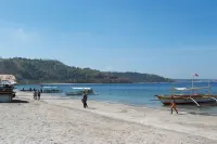 Subic Grand Seas Resort - Strand