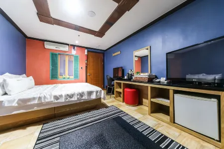 Changwon Sangnam-Dong Cello