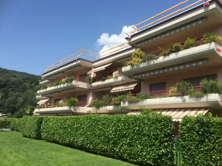 App. 21 Отели рядом с достопримечательностью «Alprose Chocolate Museum»