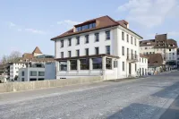 Hotel Kettenbrücke - parking