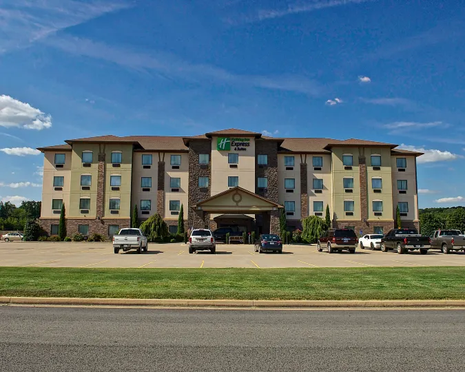 Holiday Inn Express & Suites Heber Springs