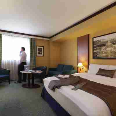Mercure Versailles Paris Ouest Rooms