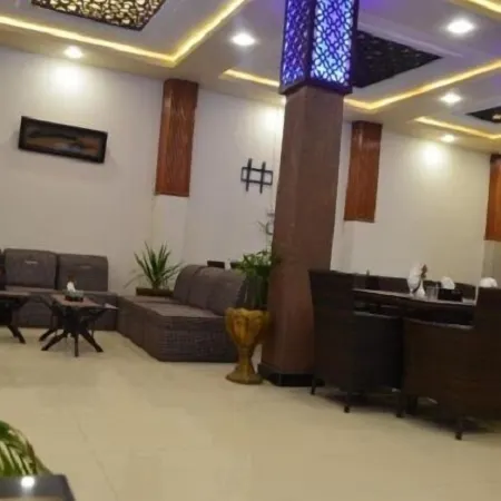 Grand Holidays Hotel