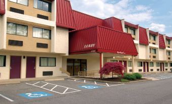 Red Roof Inn Cleveland Airport - Middleburg Heights