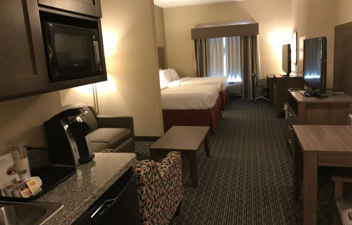 Holiday Inn Express & Suites FREDERICKSBURG by IHG