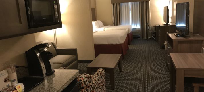 Holiday Inn Express & Suites FREDERICKSBURG by IHG Отели в г. Гиллеспи