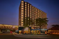 Delta Hotels by Marriott Toronto Mississauga Hôtels à proximité de : Cando Property Management