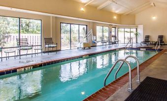 Quality Inn & Suites Benton - Draffenville