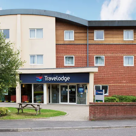 Travelodge Devizes Hotel Отели в г. Девицес