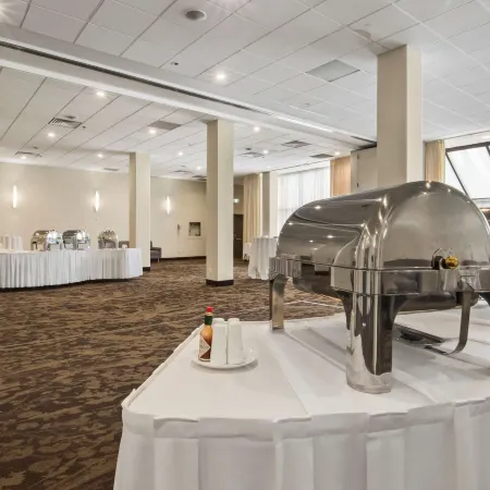 Best Western Premier Calgary Plaza Hotel & Conference Centre