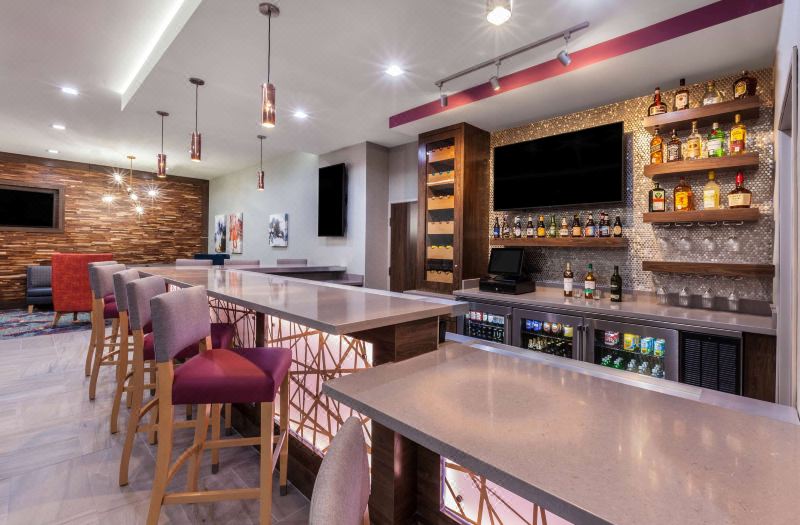 La Quinta Inn & Suites by Wyndham Houston East at Sheldon Rd photo 4