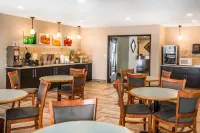 Hudson Inn & Suites