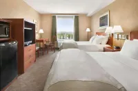 Days Inn & Suites by Wyndham Cochrane - WiFi