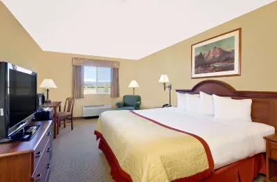 Pinedale Hotel & Suites Hotels in Sublette County