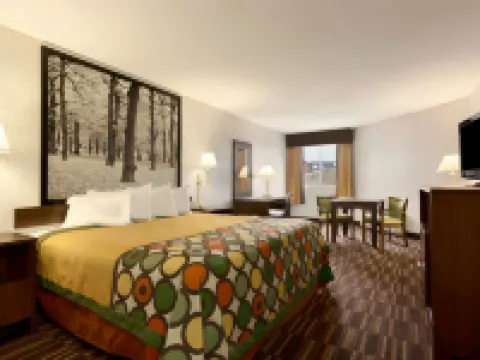 Riverdale Inn Hotels in West Springfield