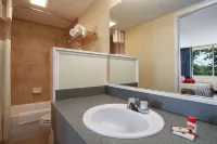Super 8 by Wyndham Dover Hotels in Kent County