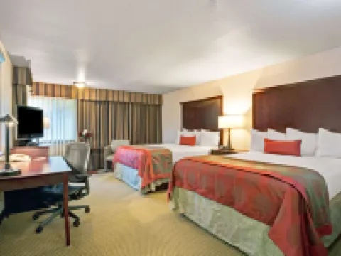 Ramada by Wyndham Tukwila Southcenter Hotels in Tukwila